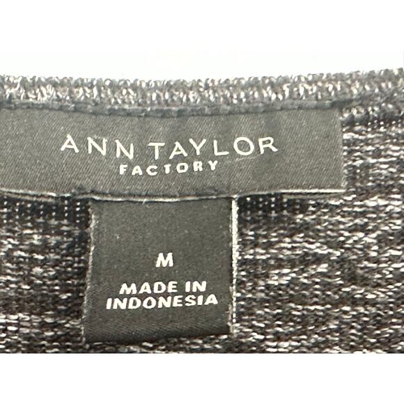 Ann Taylor Factory Charcoal Gray Flared Bell Sleeves Knitted Top Women’s Medium - Picture 4 of 6